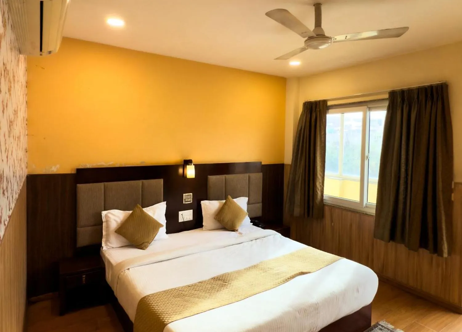 Hotel Royal Palm - A Budget Hotel In Udaipur