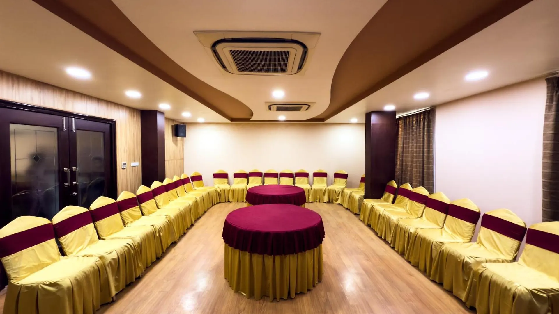 Hotel Royal Palm - A Budget Hotel In Udaipur