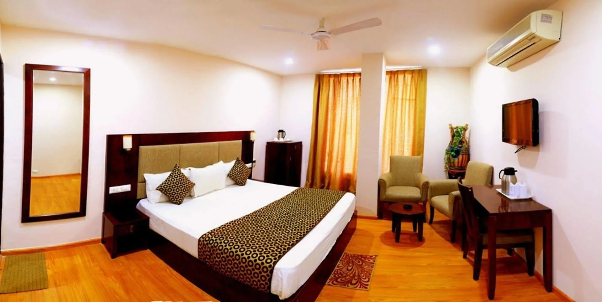 Hotel Royal Palm - A Budget Hotel In Udaipur