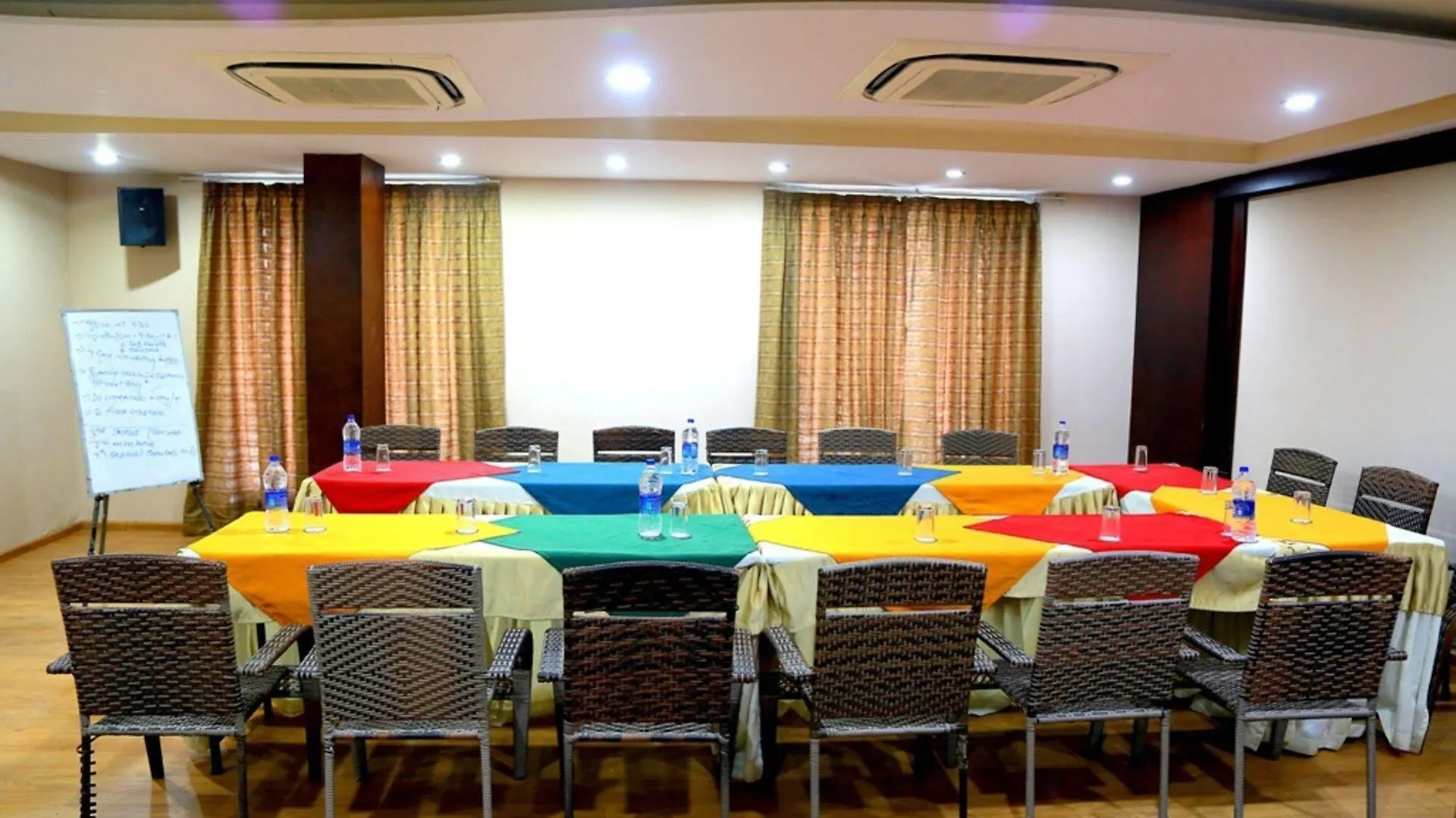 Hotel Royal Palm - A Budget Hotel In Udaipur 3*,