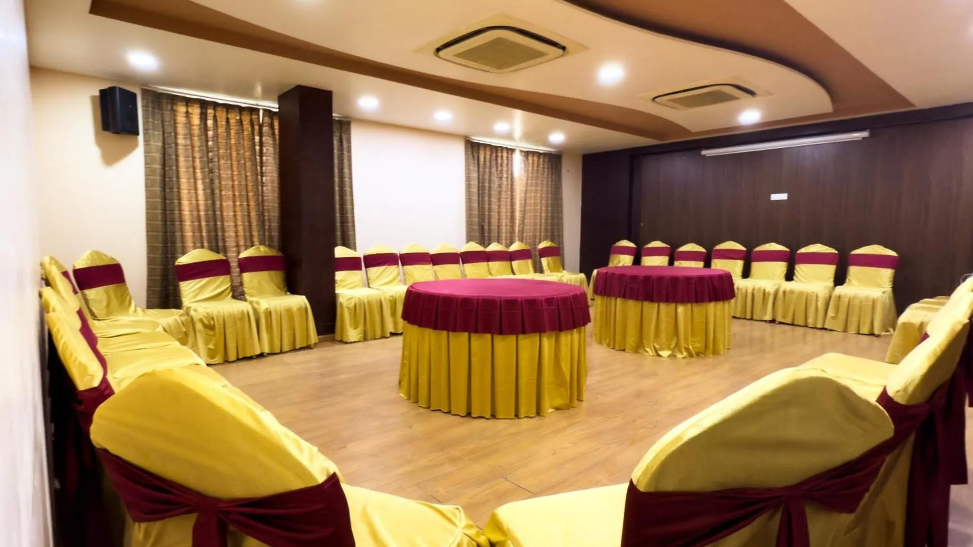 Hotel Royal Palm Udaipur