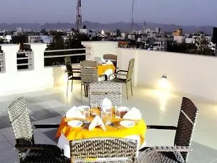 ***  Hotel Royal Palm Udaipur Indien