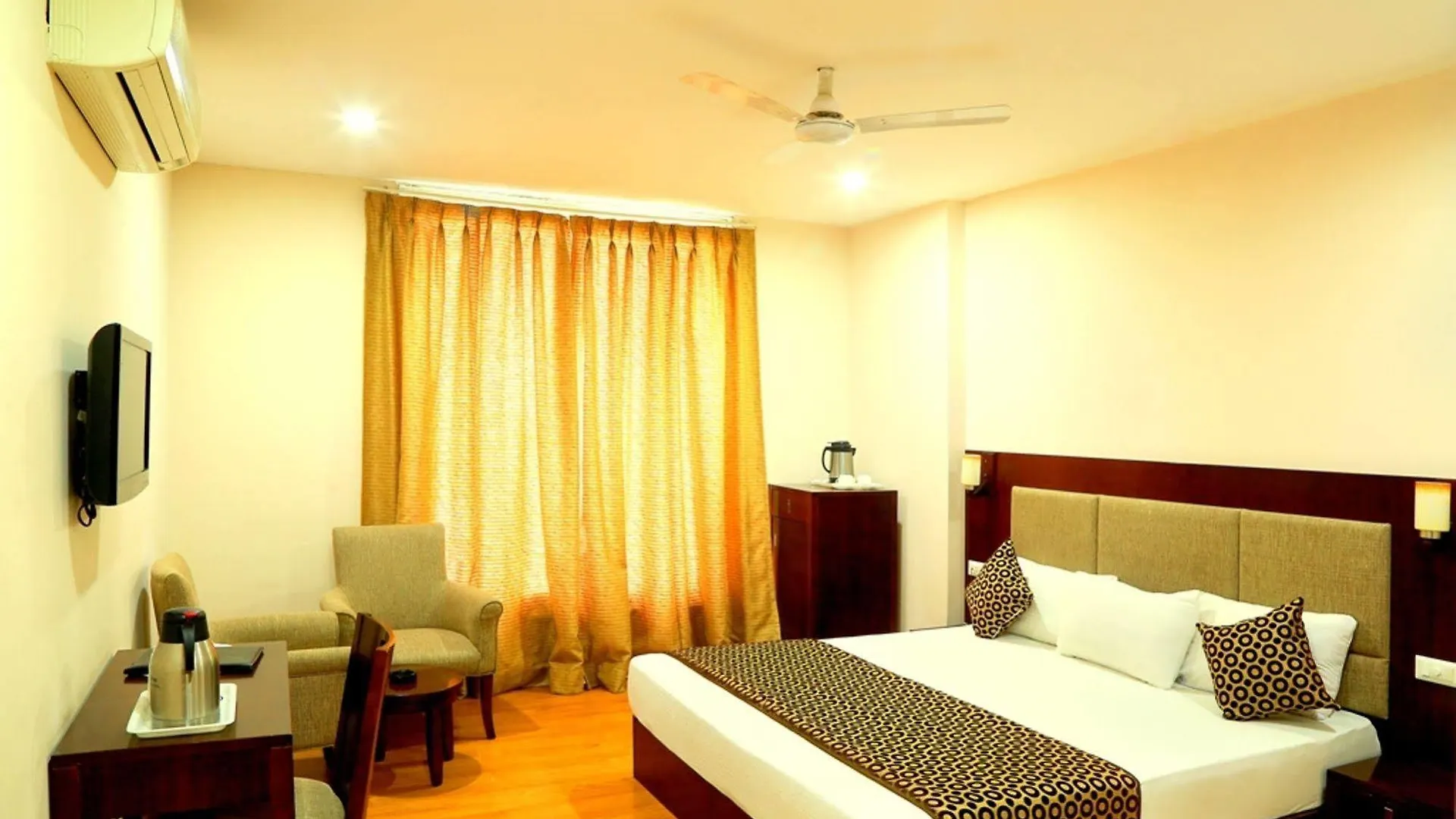 Hotel Royal Palm Udaipur